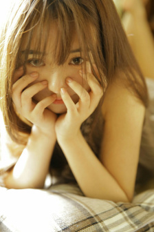 掀女生裙子